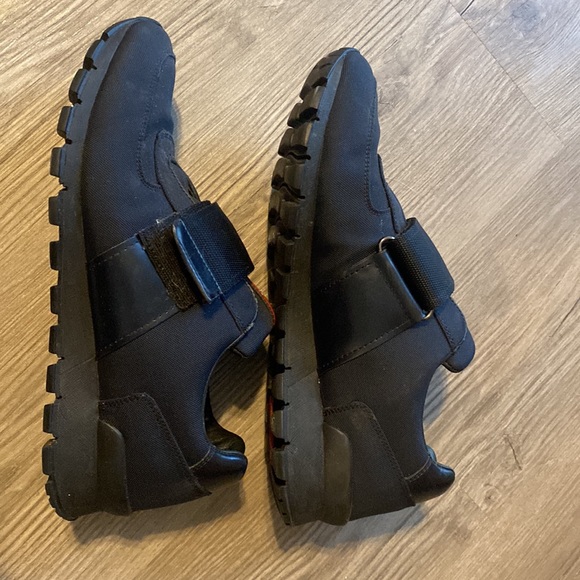 Prada men’s shoes sneakers Never worn with tag size 8 - Picture 2 of 4
